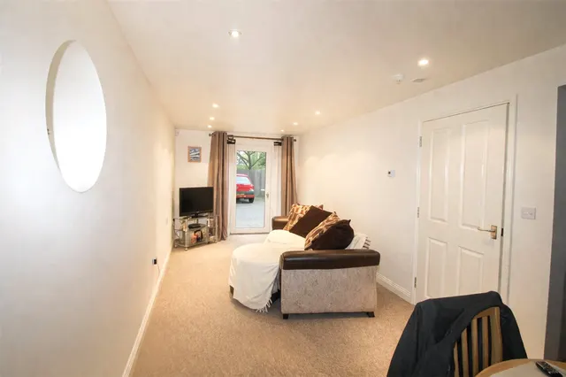 Grosvenor Mews, Billingborough, NG34, photo 3