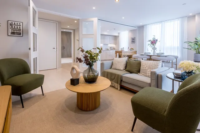 Photo 2 — Silverbell The Landsby Merrion Avenue...