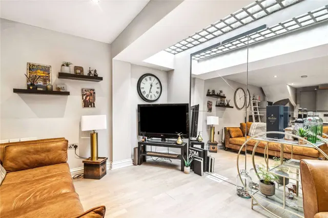 Lockington Road, London, SW8 4BE, photo 1