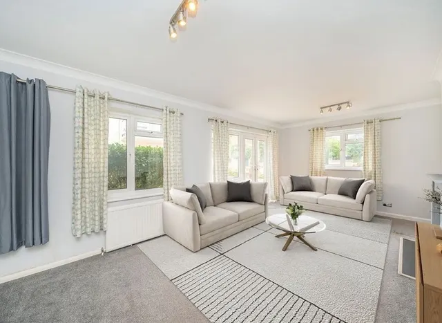 Photo 2 — Palace Road, Kingston Upon Thames, KT1