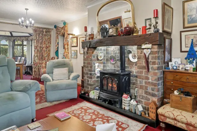 Chatterley Drive, Stoke-On-Trent, ST7, photo 2