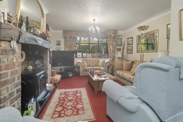 Chatterley Drive, Stoke-On-Trent, ST7, photo 3