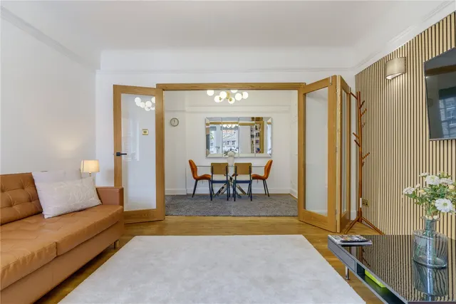 Pelham Court, 145 Fulham Road, London, SW3, photo 1