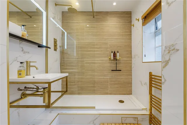 Photo 3 — Pelham Court, 145 Fulham Road, London, SW3
