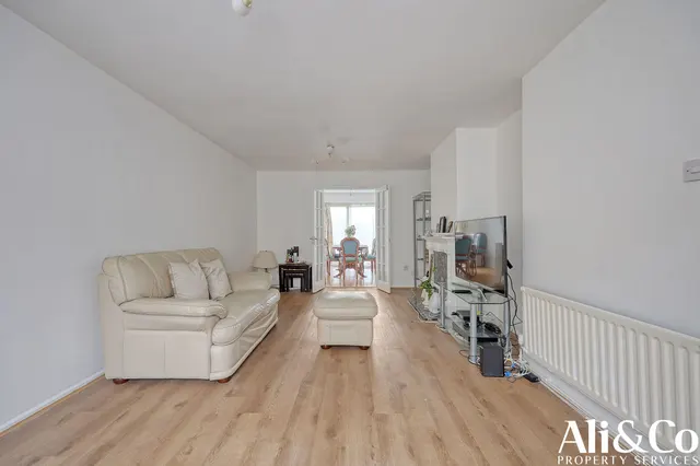 Photo 2 — Sydney Road, Tilbury, Essex, RM18 7PB