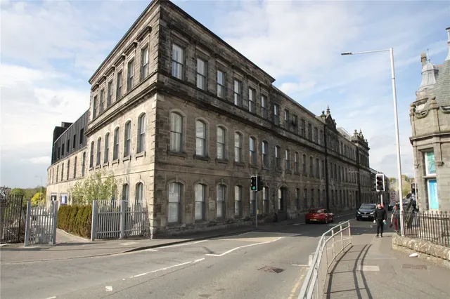 Photo 3 — Pilmuir Street, Dunfermline, KY12
