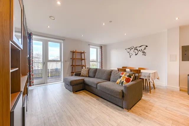 44 Granta Court, Trinity Way, London, photo 1