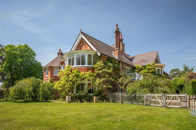 Sandy Down, Boldre, Lymington, Hampshire, SO41 8PN, photo 1