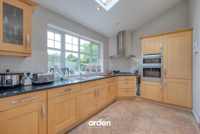 Stoke Road, Bromsgrove, B60, photo 3