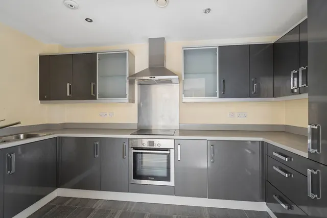 Marsh Road, Pinner, HA5, photo 3
