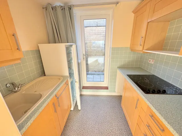 Seldown Road, BH15, photo 3