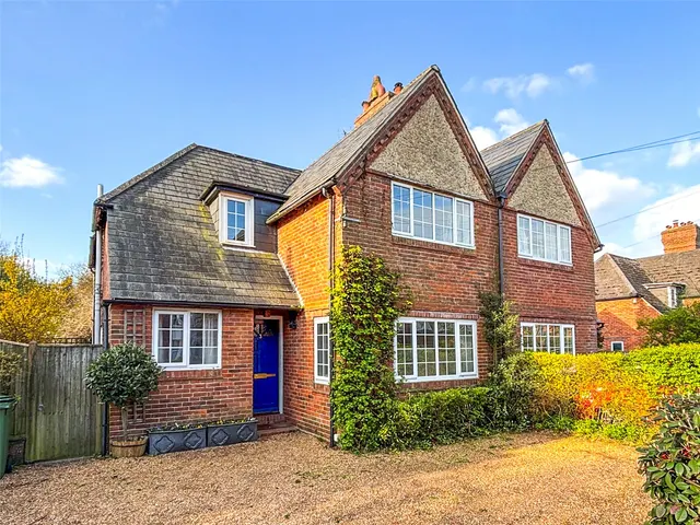 High Street, Ticehurst, TN5, photo 1