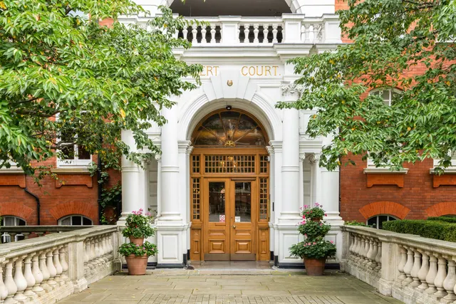 Prince Consort Road, London, SW7, photo 1