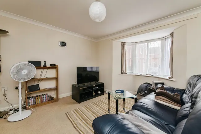Medley Court, Exeter, EX4, photo 2