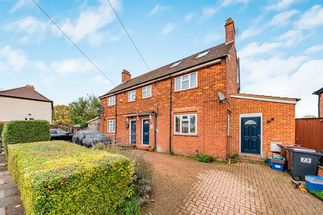 Beech Avenue, Brentford, TW8, photo 1