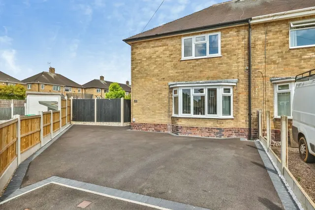 Avebury Close, Nottingham, Nottinghamshire, NG11, photo 1
