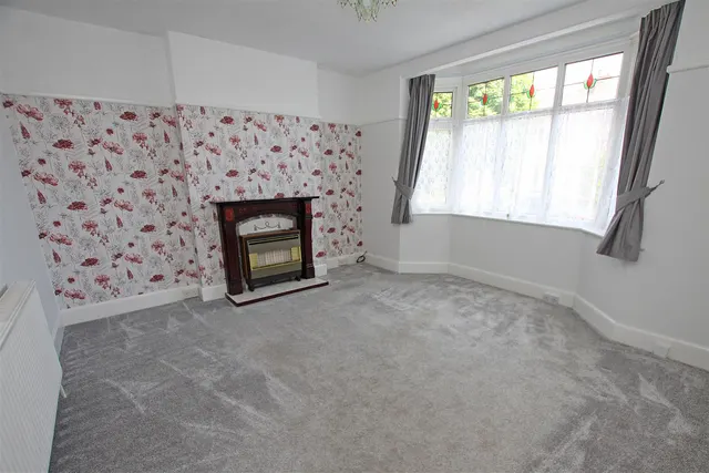 Photo 3 — Comber Road, Bournemouth