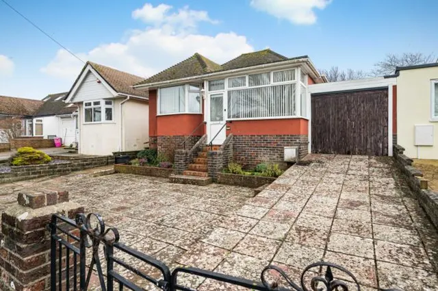Saltdean Vale, Saltdean, BN2, photo 1