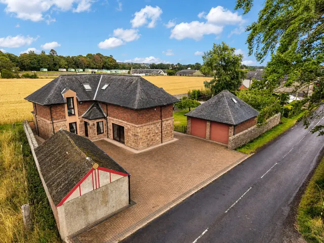Photo 2 — Catherine Bank, Denfield, Arbroath, Angus, DD11 2QJ