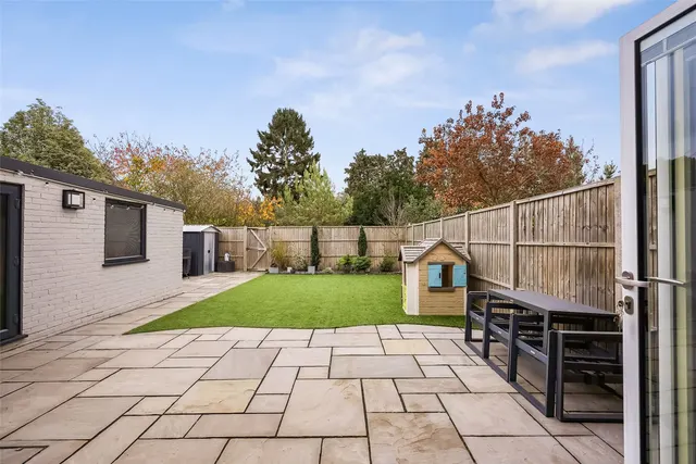 Photo 2 — Sunna Gardens, Sunbury, TW16 5EF