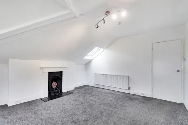 Photo 3 — St James Road, Tunbridge Wells, Kent, TN1 2JZ