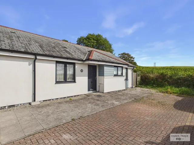 Tremeadow Rise, Trewoon, PL25, photo 1