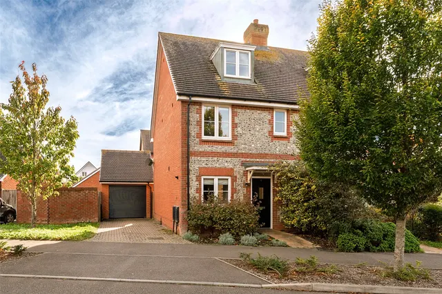 Hornbeam Avenue, Angmering, BN16, photo 1