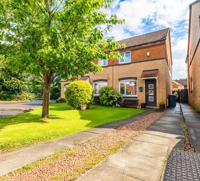 Woodville Court, Broxburn, photo 1