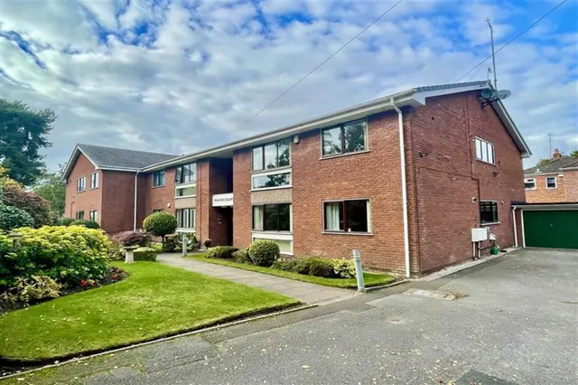 Manor Court Manor Park South, Knutsford, photo 1