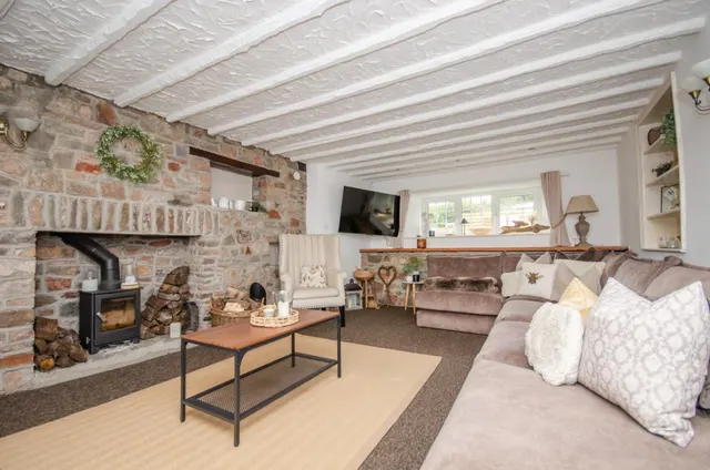 Siston Common, Siston, BS15, photo 2