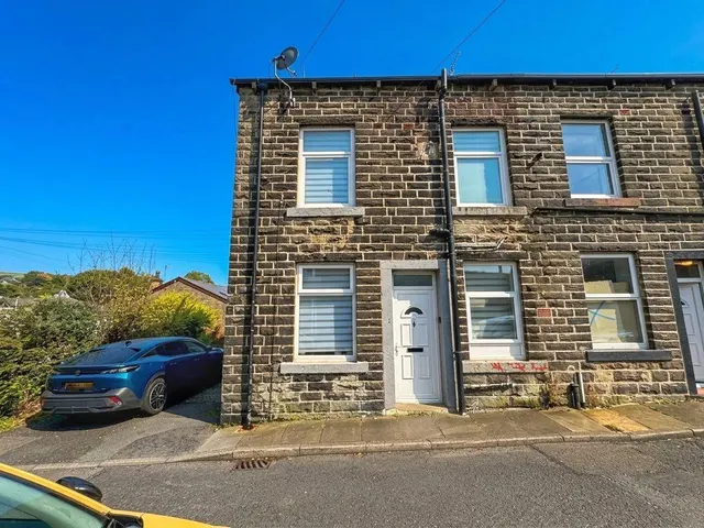 Plantation Street, Stacksteads, OL13, photo 1