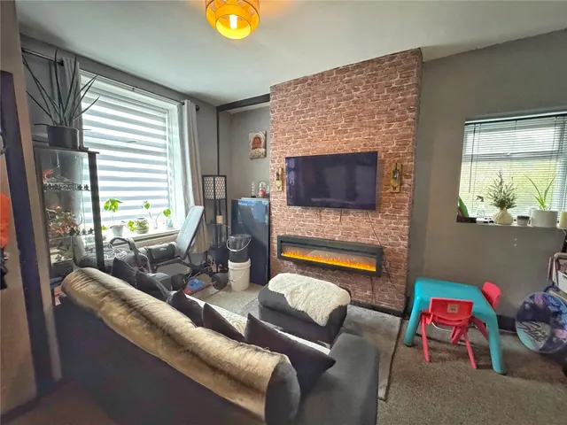 Plantation Street, Stacksteads, OL13, photo 3