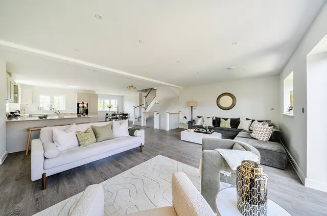 4 bedroom house — Hackney Way, Mortimer Common, Reading, Berkshire, RG7 3WF