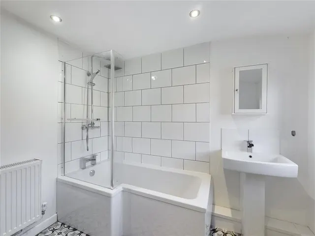 High Street, Rhondda Cynon Taf, CF45, photo 3