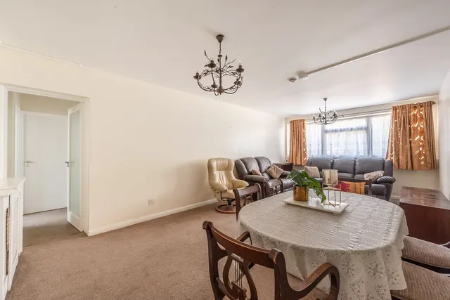 6 St Johns Court, St Johns Road, Harrow, photo 1