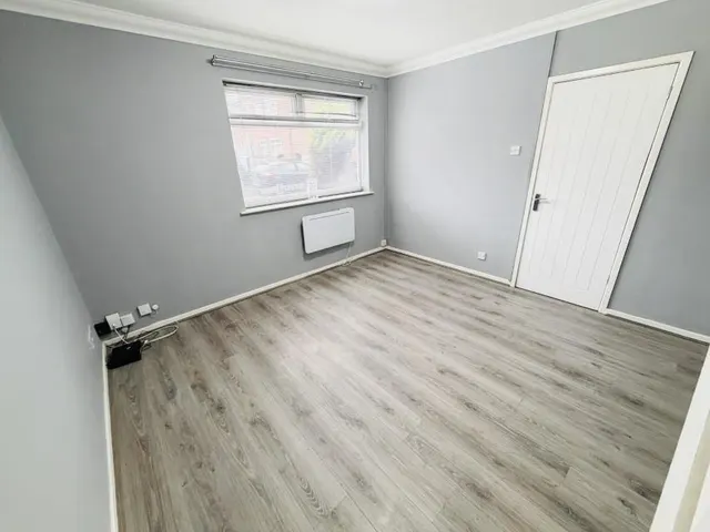 Congleton Close, Coventry, CV6, photo 3