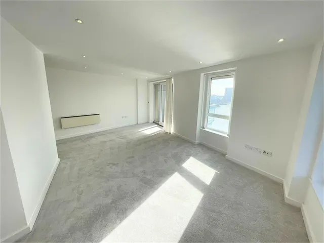 The Quays, Salford, M50, photo 3