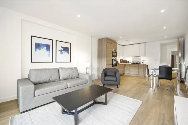 Whiting Way, London, SE16, photo 2