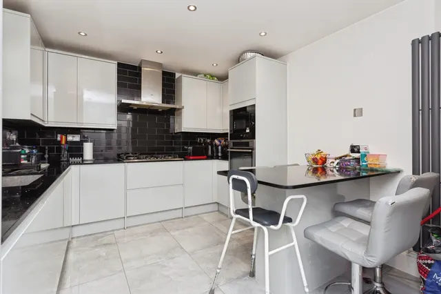 Somervell Road, Harrow, HA2, photo 3