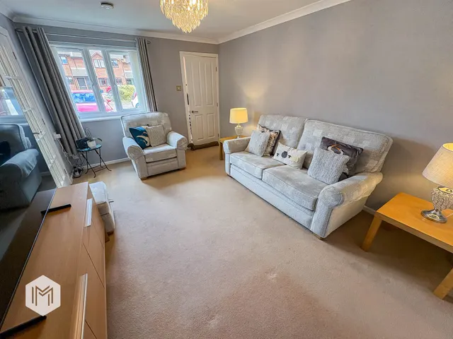 Photo 3 — Flat 28, Chatburn Court Warrington Road, Culcheth, Warrington, WA3 5RB