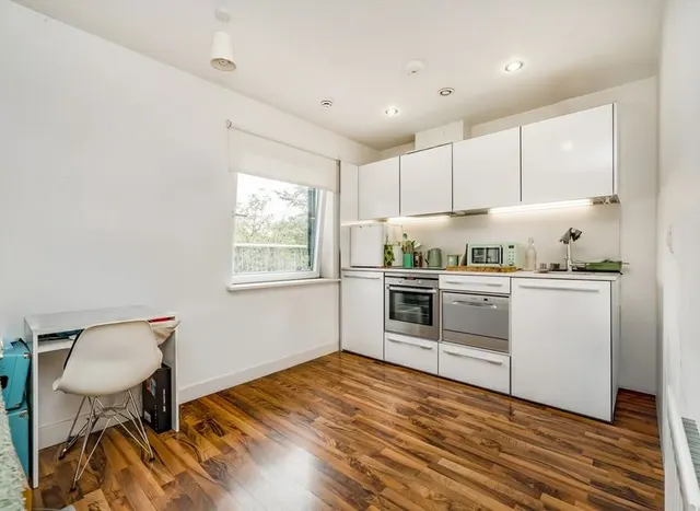 Hillside, Harlesden, NW10, photo 3