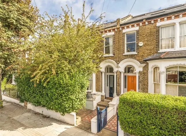 Sugden Road, Battersea, SW11, photo 1
