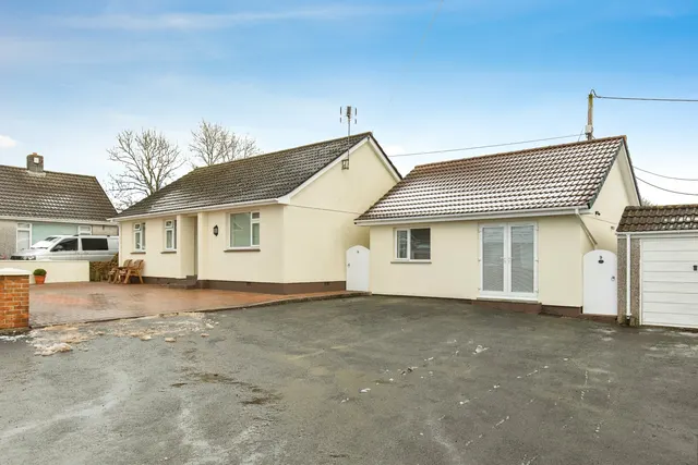 Trevarno Close, Trewoon, PL25, photo 1