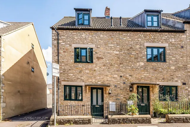 South Parade, Frome, BA11, photo 1