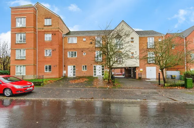 Essington Way, Wolverhampton, WV1, photo 1
