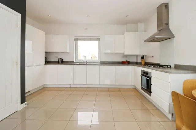 Photo 3 — Buttercup Crescent, Emersons Green, Bristol, BS16
