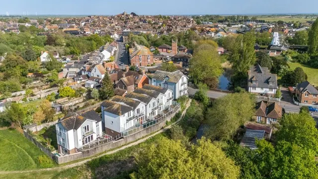 Pottery Court, Rye, TN31, photo 1