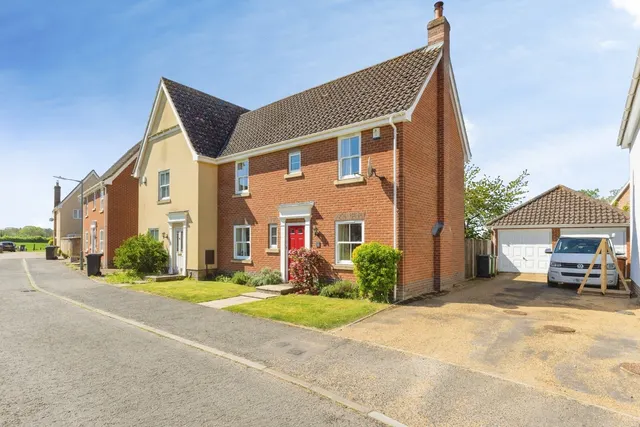 Whitebeam Crescent, Watton, Norfolk, IP25, photo 1