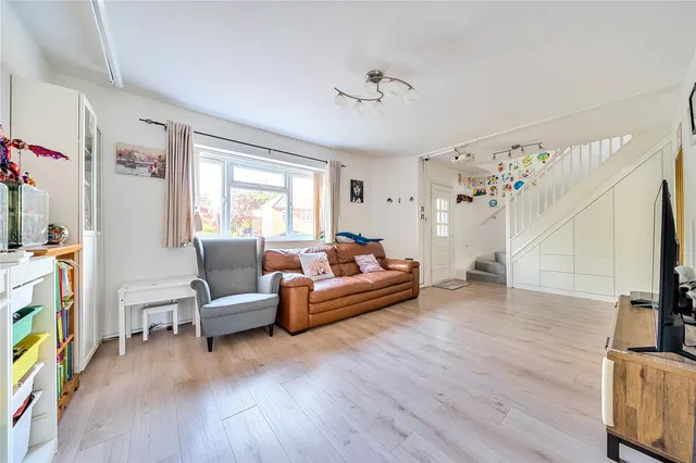 Photo 3 — Bullfinch Close, Sevenoaks, Kent, TN13 2BB