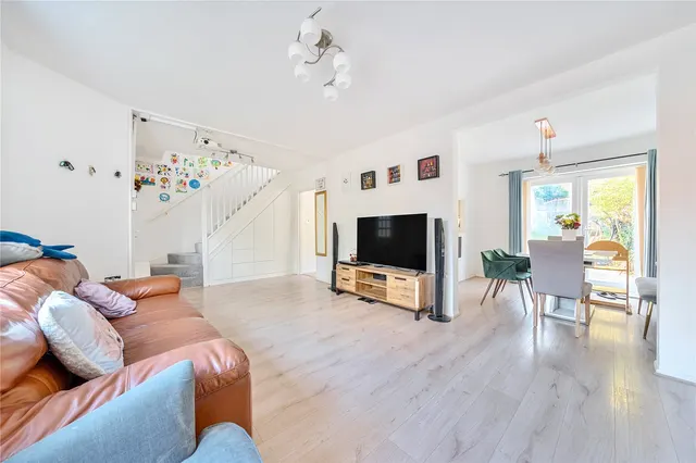 Photo 2 — Bullfinch Close, Sevenoaks, Kent, TN13 2BB